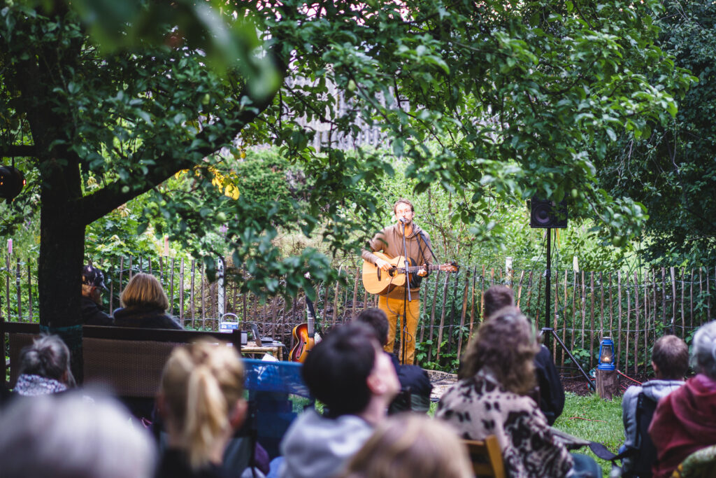 Hausener Gartenkonzert mit Hannes Wittmer